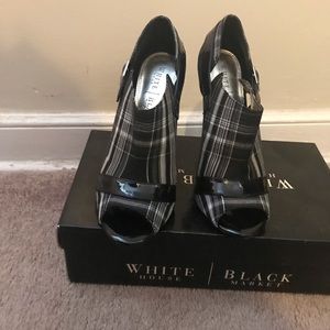 Plaid open toe bootie.